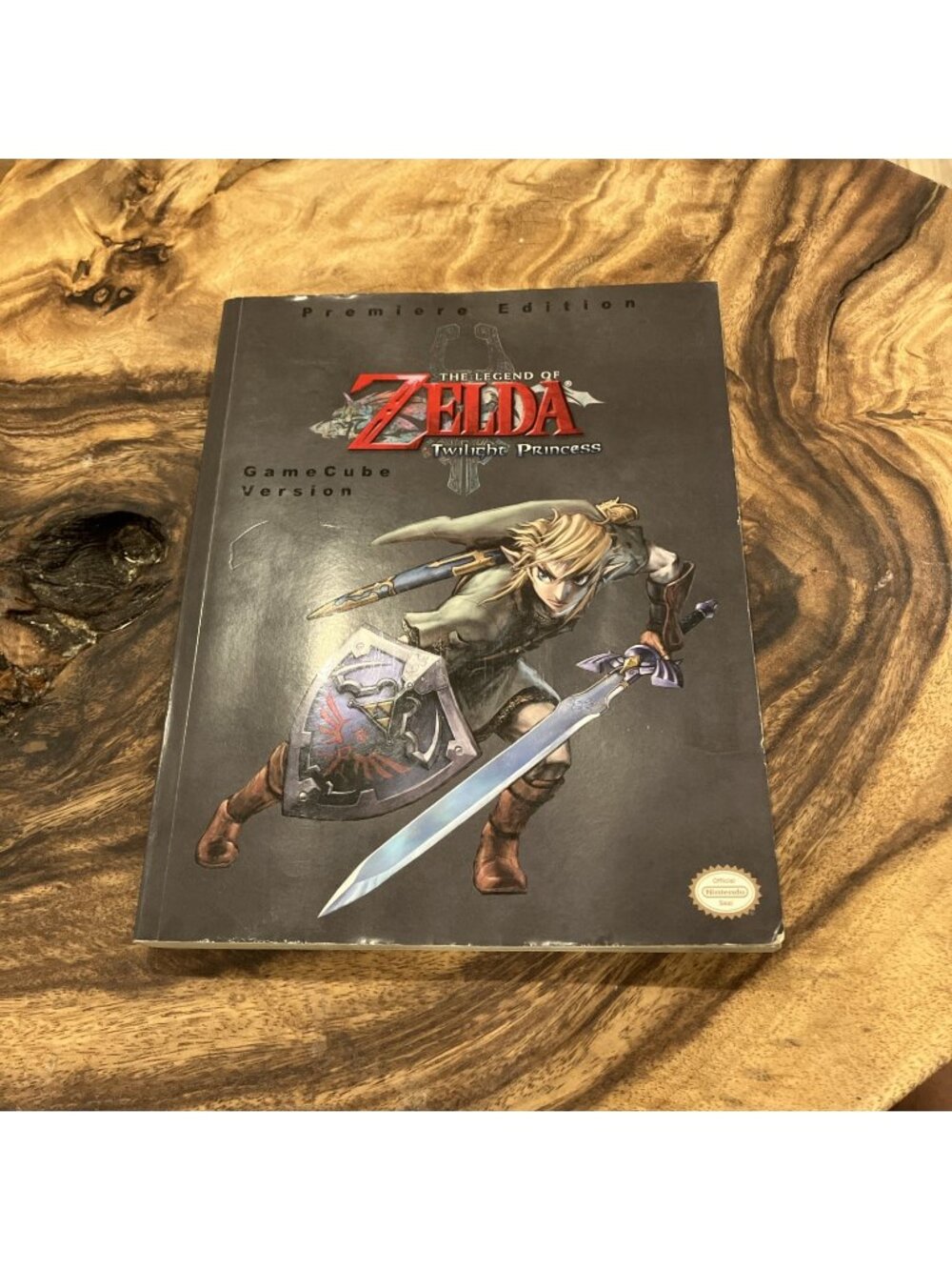 The Legend of Zelda Twilight Princess Premier Strategy Guide GameCube NO POSTER